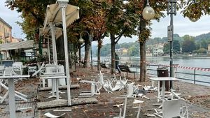 Dehor distrutto da un uomo ubriaco, lo sfogo del gestore del bar devastato: “I lavoratori non si sentono più sicuri”