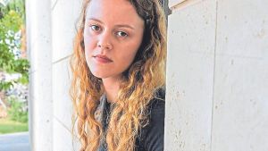 Olivia Lund: «’La bola negra’ trata de estúpido a su público, impone las emociones»