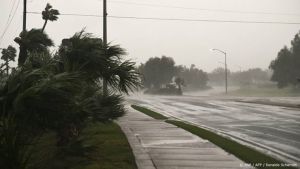 Orkaan Isaias komt aan land in Florida
