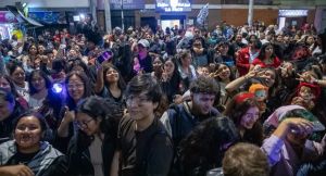 BTS en Lima: así se vivió el segundo concierto desde los exteriores del estadio, entre cánticos, comercio y congestión