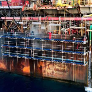 Do canteiro de obras para as plataformas off shore