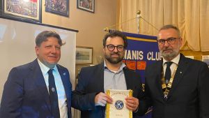 Kiwanis Pavia, passaggio della campana da Lissandrin a Franchini