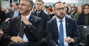 SDP i Možemo! bacaju u vjetar najveću političku priliku u Hrvatskoj. Nesposobnost da je iskoriste upravo je nevjerojatna