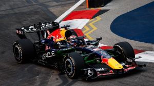 Verstappen, el rey del sprint, se luce en Singapur