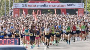 El etíope Altaseb Awoke Tafes debuta con victoria en la Media Maratón de Gijón