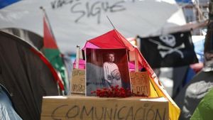 La vergüenza cambia de acera