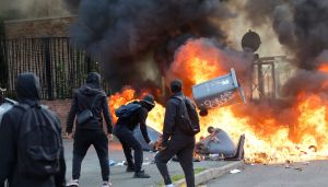 A red-green warning from France