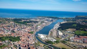 La ría de Avilés, de cuna de la gran industria a corredor de innovación tecnológica