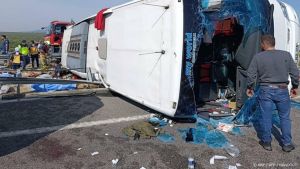 Doden en tientallen gewonden door zwaar busongeluk in Turkije
