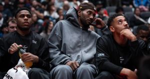 Kawhi Leonard is both a spectator and a star in Raptors’ pre-season win over Clippers