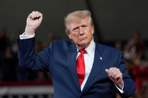 Ничего всерьез, кроме денег: Трамп отменил санкции ради топлива и предложил сменить Зеленского