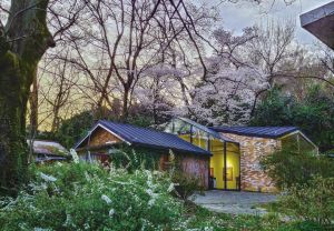 Un tempio di corde e 140 poeti: così Malta incontra la Corea alla Biennale di Gwangju