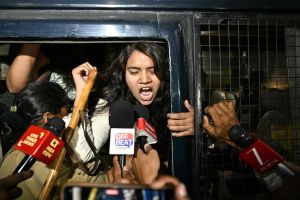 « Modi fait honte à l’Inde » : à New Delhi, des milliers de manifestants arrêtés, dont les dirigeants du Parti du peuple cafard