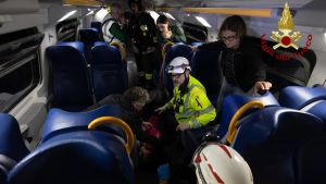 Incendio su un treno nella galleria San Donato, ma è un’esercitazione