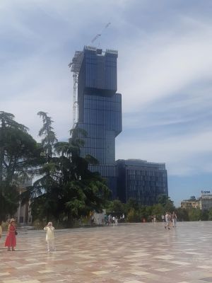 Αλβανία – Στο κέντρο των Τιράνων
