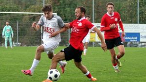 SV Deggenhausertal und FC Königsfeld trennen sich nach temporeichem Schlagabtausch torlos 0:0