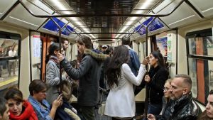 Somriures al metro