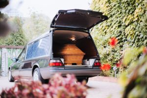 Båretransport og gravferdsstønad - dette er ei endring som går ut over dei som har lite frå før
