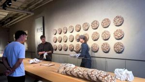 Warum New York für 60 Dollar Roggenbrot Schlange steht – und wie es schmeckt