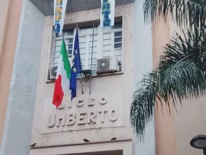 Napoli, dopo il Tito Lucrezio Caro occupati dagli studenti anche i licei Sannazaro, Umberto, Genovesi e Mercalli