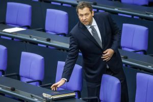 Herr Klingbeil, wollen Sie das Bargeld abschaffen?