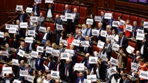 La guerra dei ricorsi contro la legge elettorale, dal premio di maggioranza alle firme: tutti i punti contestati davanti alla Consulta