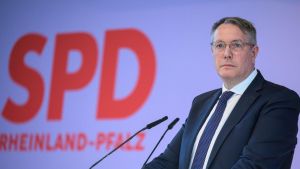 Schweitzer wird Dienstag zum Arbeitsminister ernannt