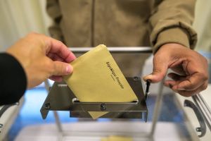 Voter dès 16 ans : pourquoi cette revendication de la gauche pourrait répondre au mouvement lycéen