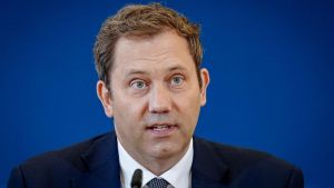 Klingbeil verteidigt Bas: Rentenreform im Zeitplan