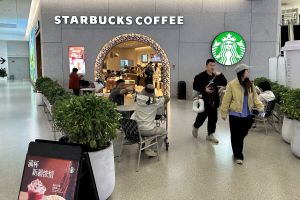Starbucks Can Sell China, Not the China Risk