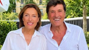 Gianni Morandi, la dedica alla moglie Anna: “Sei la mia certezza e il grande amore della mia vita”