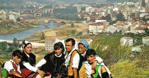 Las postales de Ourense del Ballet Folklórico Orensano