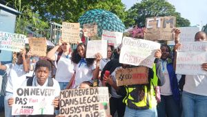 « On veut un meilleur avenir » : Soyann, élève en Martinique dans un lycée où les rats et les cafards infestent les salles