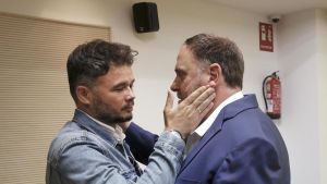 Rufián y Junqueras convierten el pulso por la lista electoral de ERC en un 'win-win': ¿qué gana cada uno?