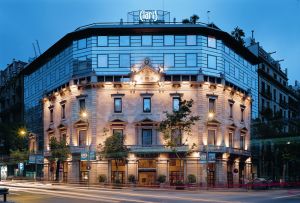 Ruta guiada por la historia de Barcelona a través de sus hoteles