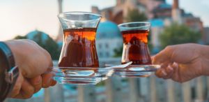 “Bir çay daha ver usta”: Ankara’nın kıraathane ve çay ocağı kültürü