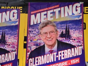 Jean-Luc Mélenchon, le présidentiable qui veut faire voter les enfants