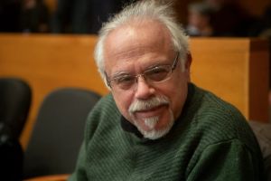 Στο εδώλιο ο πρώην ευρωβουλευτής Μιχάλης Τρεμόπουλος, επειδή προσπάθησε να μπλοκάρει κοπή δέντρων