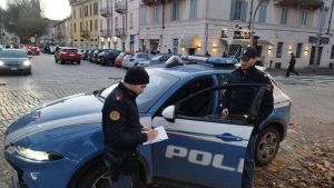 Pavia, una sassata in faccia per rapinarlo: tre anni al 21enne e 15mila euro di risarcimento