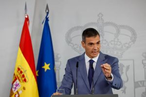 Tutti contro Sánchez: dopo l'ennesima sconfitta parlamentare, il premier spagnolo convoca elezioni che potrebbe perdere