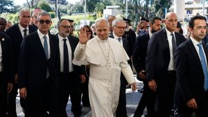 “Prego perché il nodulo sia benigno. Il Pontefice nel pieno delle sue funzioni”