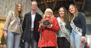 Thanksgiving tradition draws another strong crowd to the Norwood Fair