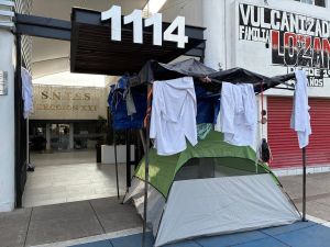 Se le cae la narrativa a Lemus // Testimonios de detenidos // Imágenes en redes sociales // ¿Móvil privatizador? - Astillero