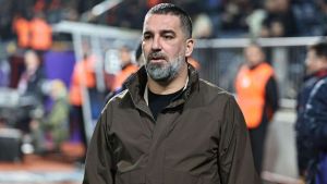 Arda Turan ile olmaz!