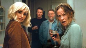 Crítica de 'La invitación': Penélope Cruz a lo 'Vicky Cristina Barcelona', más explosiva y divertida que nunca