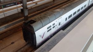 Renfe retira parte del AVE incendiado hasta Zaragoza y evita poner fecha a la reapertura de la vía que sigue cerrada