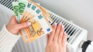 Επιδότηση 40 λεπτά στο πετρέλαιο θέρμανσης και 20 λεπτά στο ντίζελ – Όλα τα μέτρα για τα καύσιμα