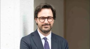 “Riserva di carica” racconta le minacce contemporanee