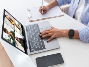 Nearly half of hybrid, remote workers say employer is mandating more time onsite: BCHS