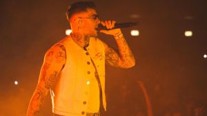 Emis Killa, cinque soldout e un vinile celebrativo per i 10 anni di ‘Terza stagione’